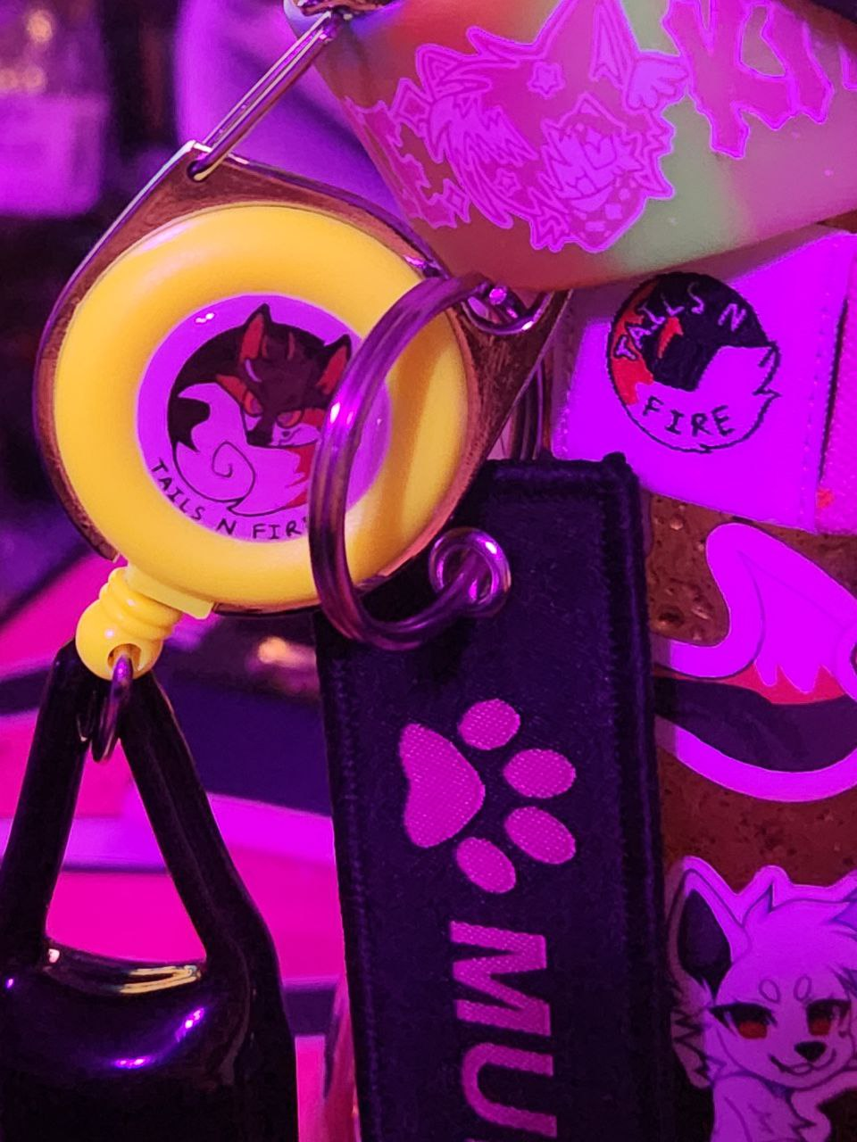 Lighter Leash with Logo